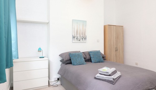 Habitación básica doble, baño privado