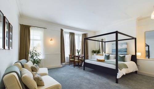 Habitación familiar, vistas al jardín