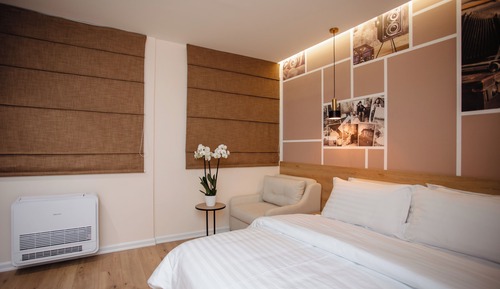 Marubi Room