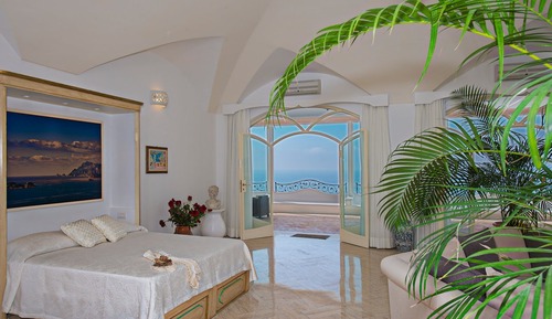 Apartamento de lujo, baño privado, vistas al mar