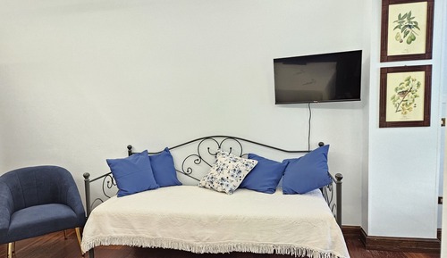 Habitación triple, vistas al jardín