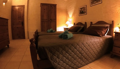 Deluxe Double Room, 2 Twin Beds, Private Bathroom, Pool View