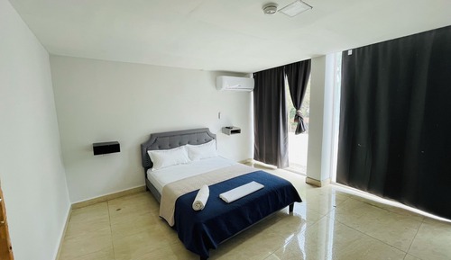 Habitación básica doble, 1 cama de matrimonio, no fumadores