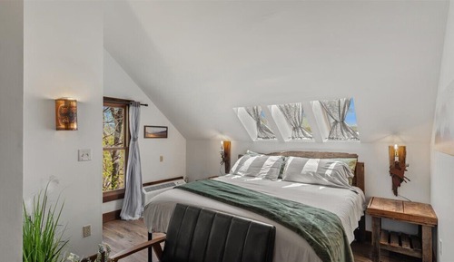 Suite estudio tradicional, 1 cama de matrimonio grande, vistas a la montaña