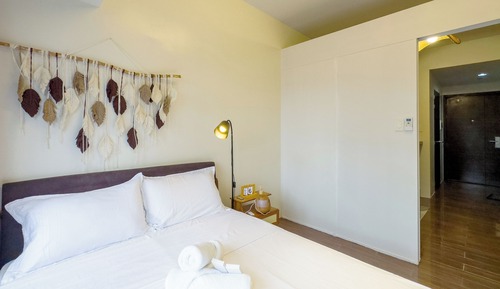 Apartamento básico, varias camas, frigorífico y microondas