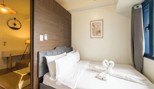Apartamento clásico, 1 cama de matrimonio con sofá cama, balcón