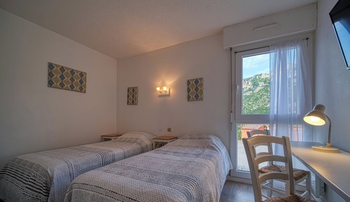 Habitación con 2 camas individuales