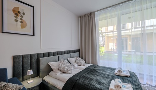 Suite estudio clásica, 1 cama doble con sofá cama, terraza, planta baja