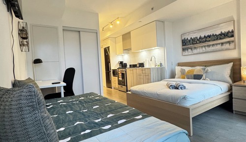 Basic Condo, Multiple Beds