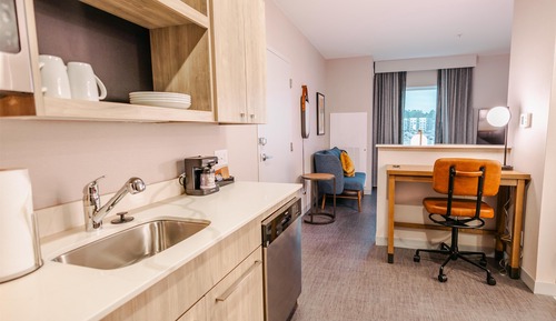 Suite, 1 cama de matrimonio grande (Efficiency, Mobility, Hearing)
