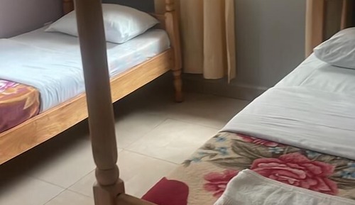 Casa familiar, 3 habitaciones, 2 baños, vistas al lago