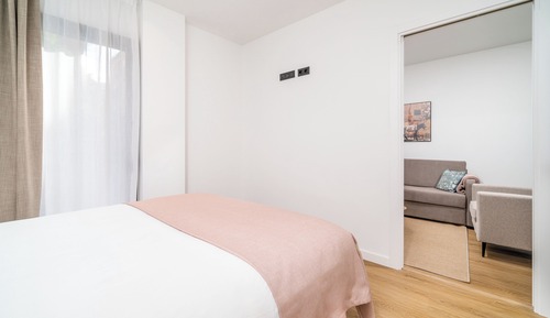 One-Bedroom Apartment with Balcony
