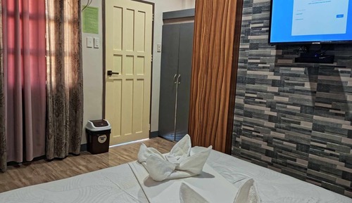 Habitación triple Deluxe, balcón