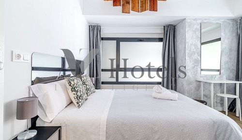 Habitación básica doble, no fumadores, baño compartido