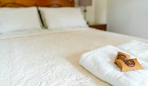 Habitación estándar con 1 cama doble o 2 individuales