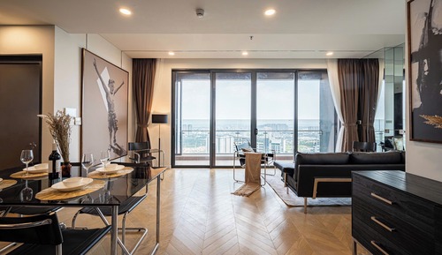 Apartamento familiar, 4 habitaciones, Acceso al salón del club, vistas a la ciudad