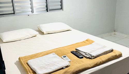Habitación estándar con 1 cama doble o 2 individuales