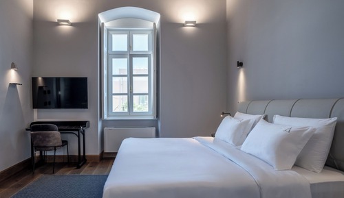 Centurion Junior Suite