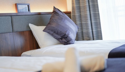 Habitación estándar con 1 cama doble o 2 individuales