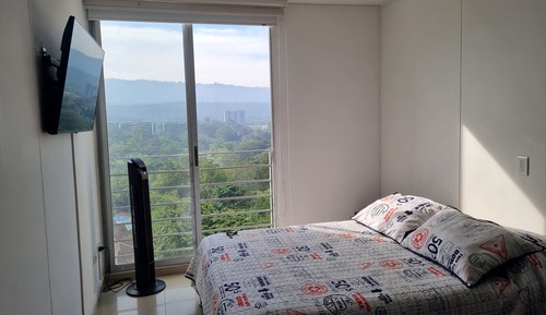 Habitación básica con 1 cama doble o 2 individuales