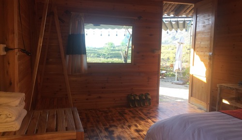 Habitación tradicional doble, 1 cama de matrimonio, no fumadores, vistas a la montaña