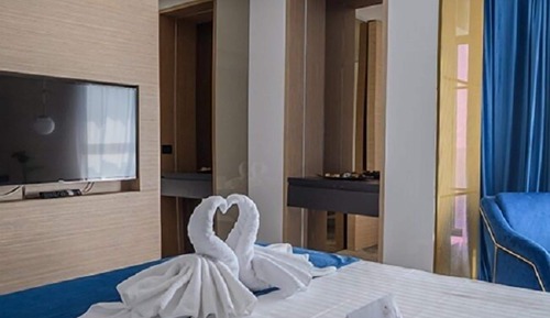 Apartamento superior, 1 cama de matrimonio con sofá cama, vistas parciales al mar