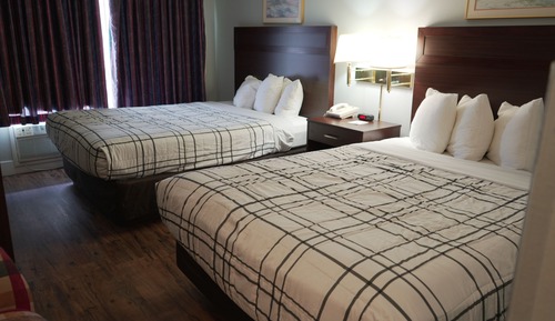 Room, 2 Queen Beds, Non Smoking Pet room