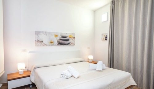 Apartamento estándar, 2 habitaciones, 2 baños (Trilocale Baja Caddinas Dani)