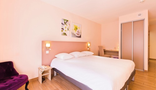 Habitación doble superior, 1 cama de matrimonio, baño privado, vistas a la montaña