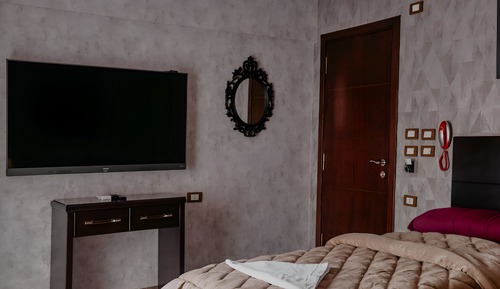 Private Single Room with Private bathroom