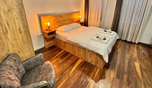 Standard Double Room with Garden