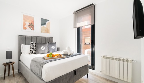 Apartamento Grand, 2 habitaciones, cocina, vistas a la ciudad