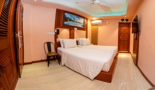 Habitación superior, vistas a la ciudad