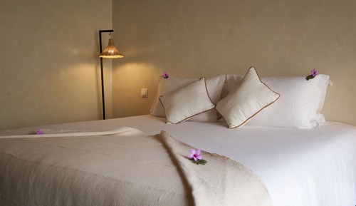 Habitación Confort doble, 1 cama de matrimonio grande, vistas a la laguna