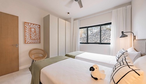 Legend Apartment with Oceanview