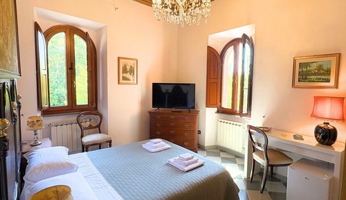 Habitación Confort doble, frigorífico, vistas al jardín