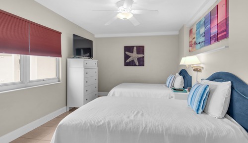 Apartamento, varias camas, balcón, vistas al mar (#808 West - No Pets Allowed)