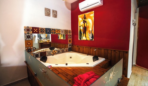Suite Deluxe, bañera de hidromasaje