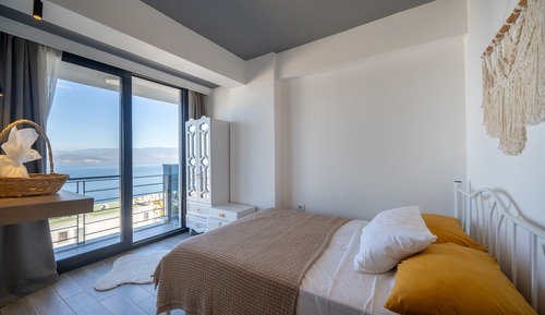 Apartamento familiar, 1 cama doble con sofá cama, cocina básica, vistas al mar