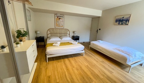 City Quadruple Room