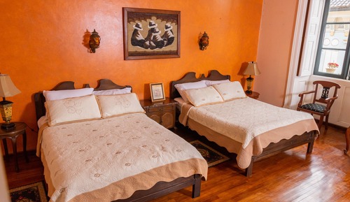 Habitación Confort con 1 cama doble o 2 individuales