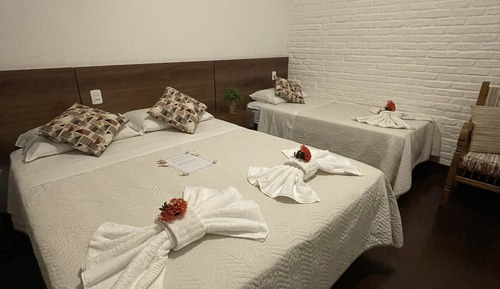 Habitación básica, vistas al jardín