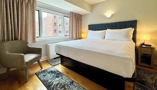 Suite, 2 habitaciones, cocina (Three Beds, Washer/Dryer)