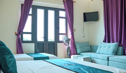 Habitación triple tradicional, balcón