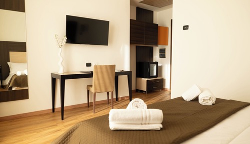 Habitación Confort doble, 1 cama de matrimonio, terraza