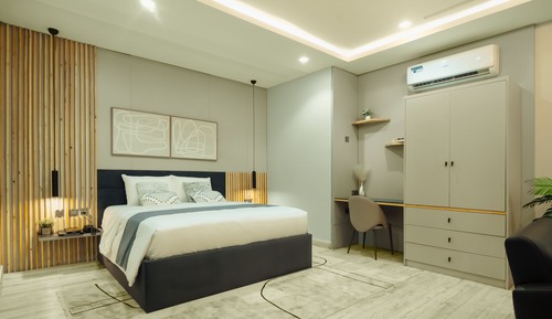 Suite estudio ejecutiva, 1 cama de matrimonio grande, no fumadores, frigorífico y microondas
