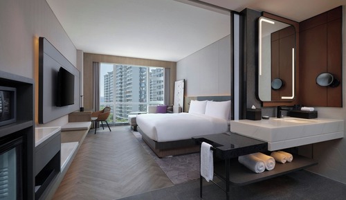 Habitación Business, 1 cama de matrimonio grande, vistas a la ciudad
