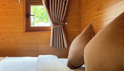 Bungalow, 1 cama de matrimonio, vistas al jardín