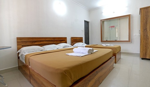 Habitación triple Deluxe, vistas a la ciudad
