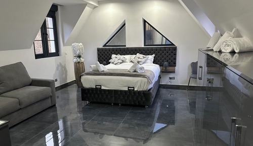 Habitación familiar, 1 cama de matrimonio grande con sofá cama